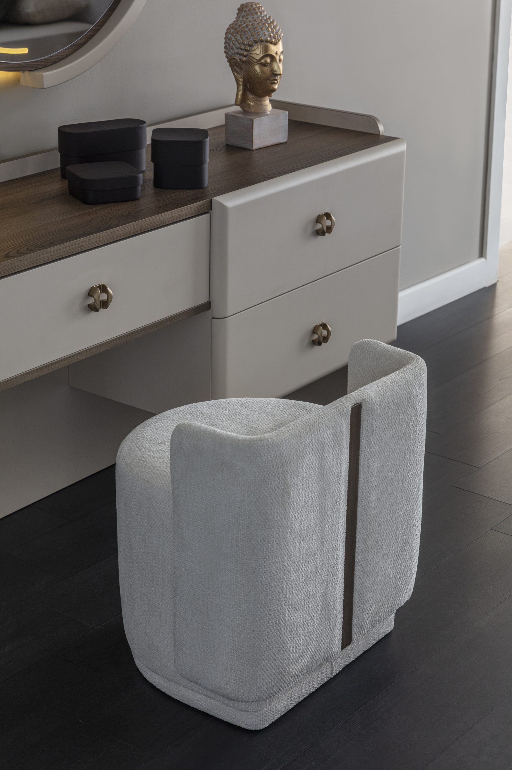 OLIVIA - Comoda Make-up cu Oglinda 2