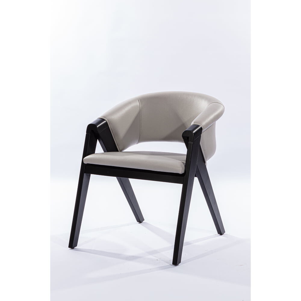 Scaun dining tapițat Doma gri cu picioare negre Studio Concept Timișoara.